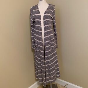 Lula Roe Gray and White Striped Duster